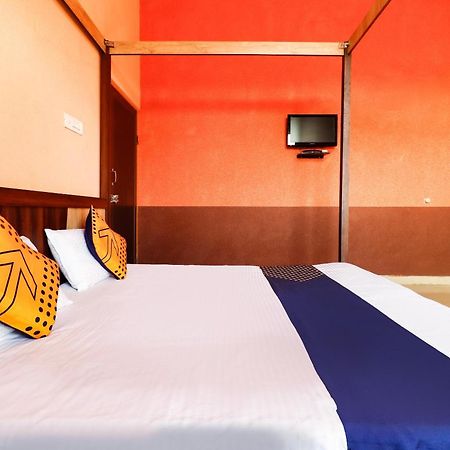 Spot On 68319 Hotel Nakhralo Rajasthan Resort Джайпур Екстериор снимка