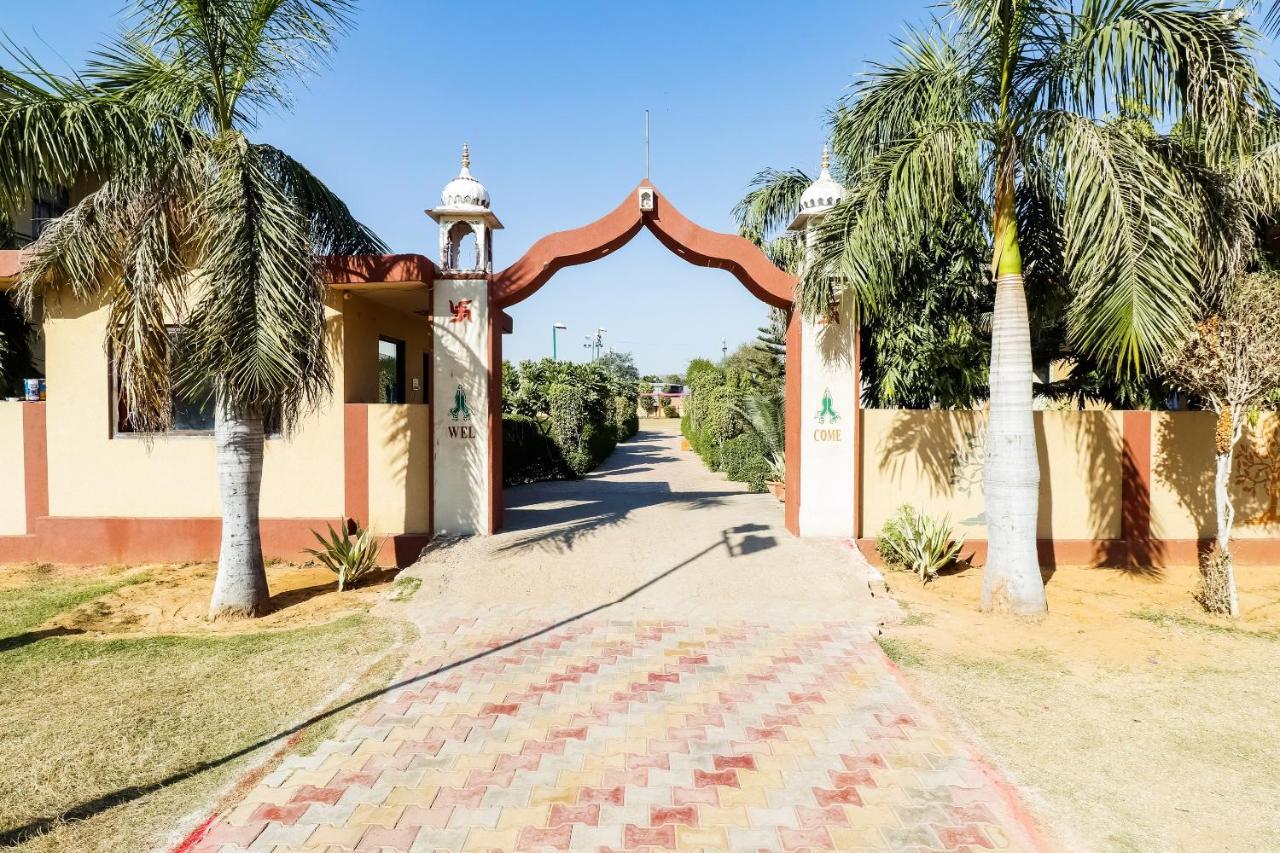 Spot On 68319 Hotel Nakhralo Rajasthan Resort Джайпур Екстериор снимка